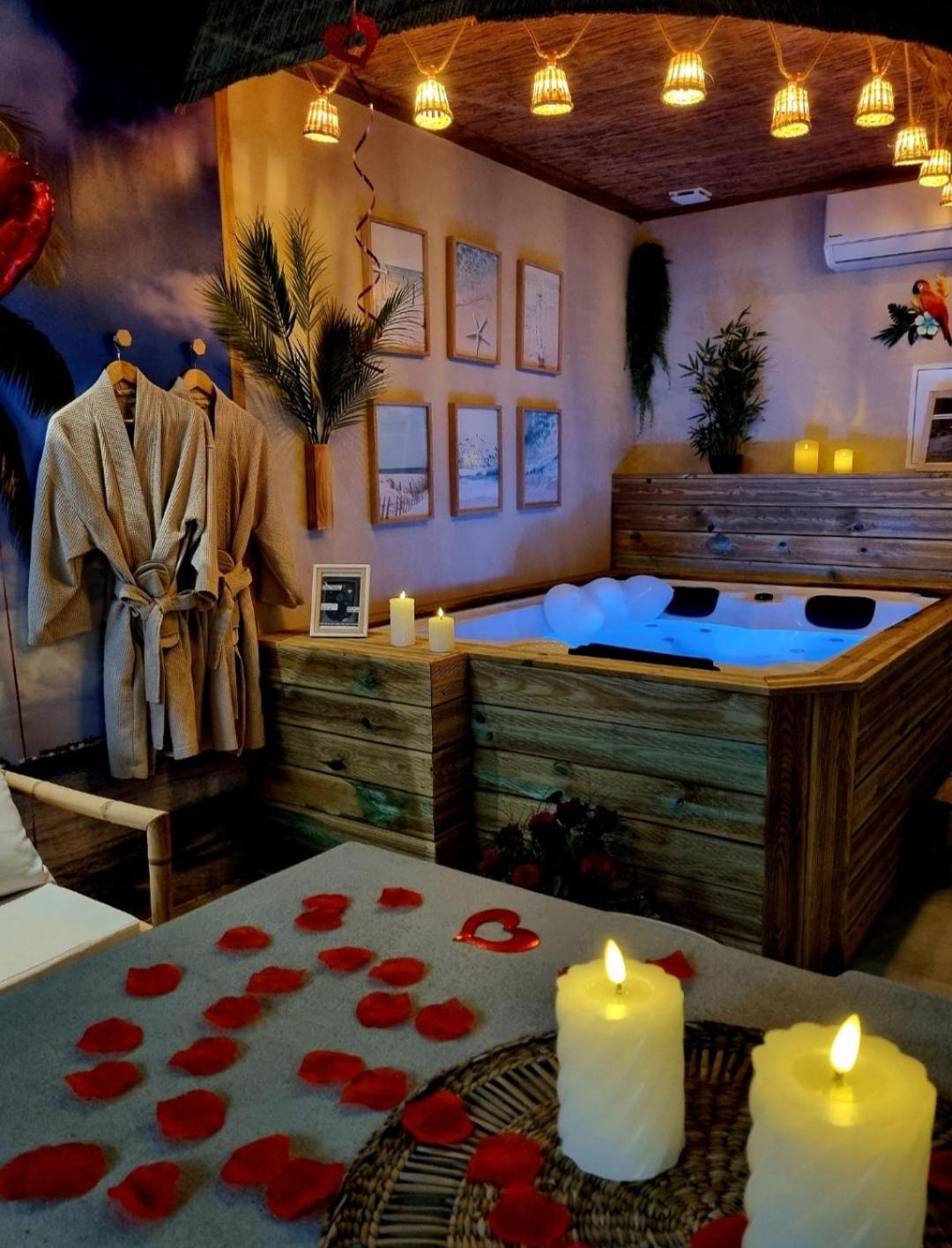 Les Spas De La Mer, Appart&Spa Aloha, 100M De La Plage, Plein Coeur Du Grau Le Grau-du-Roi Exteriör bild